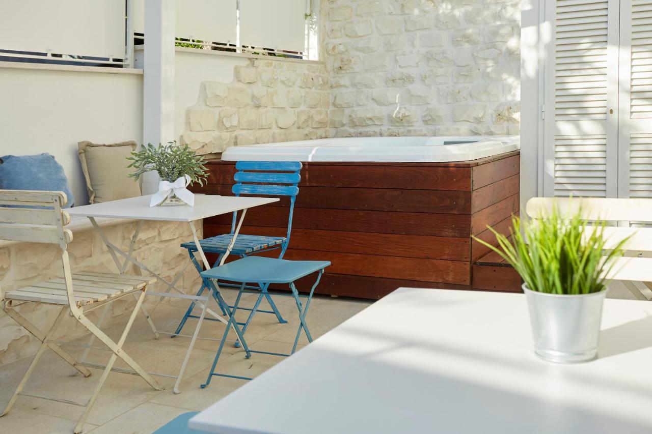 مبيت وإفطار سيرولو Nilu Relais المظهر الخارجي الصورة